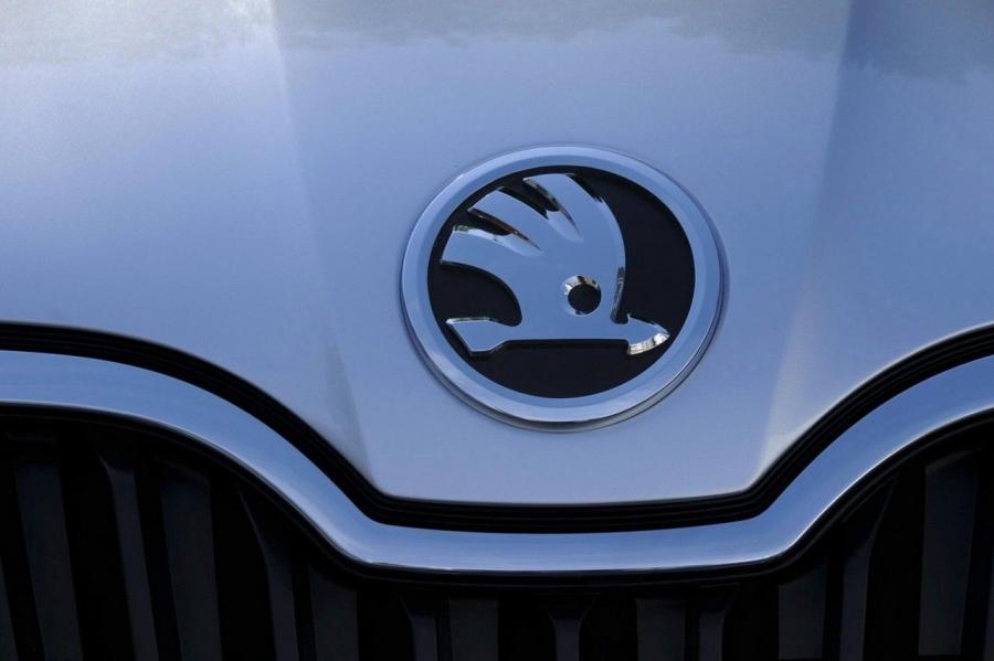  Skoda Rapid 2012 года  (фото 46 из 55)